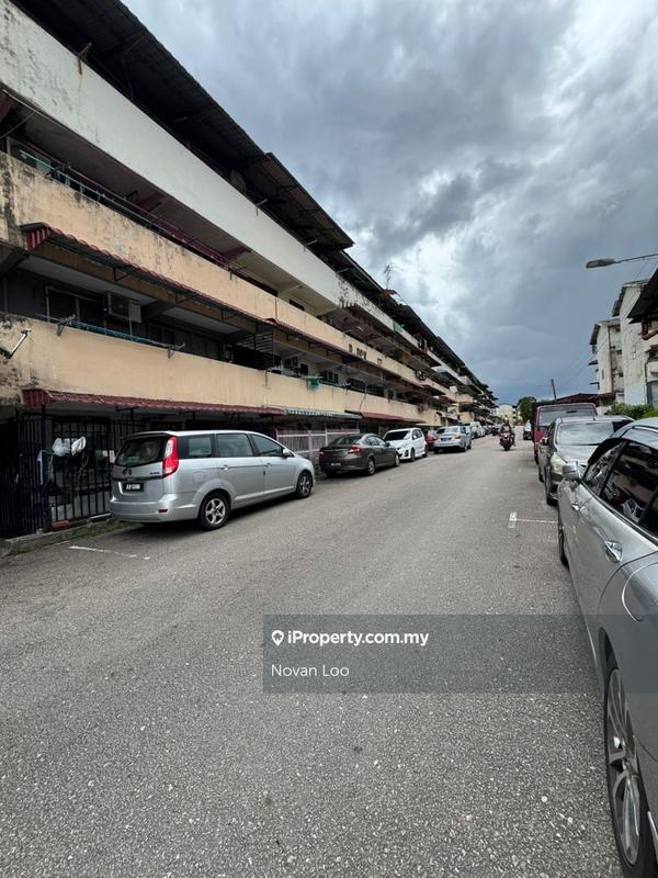 For Rent - Flat Taman Ungku Tun Aminah