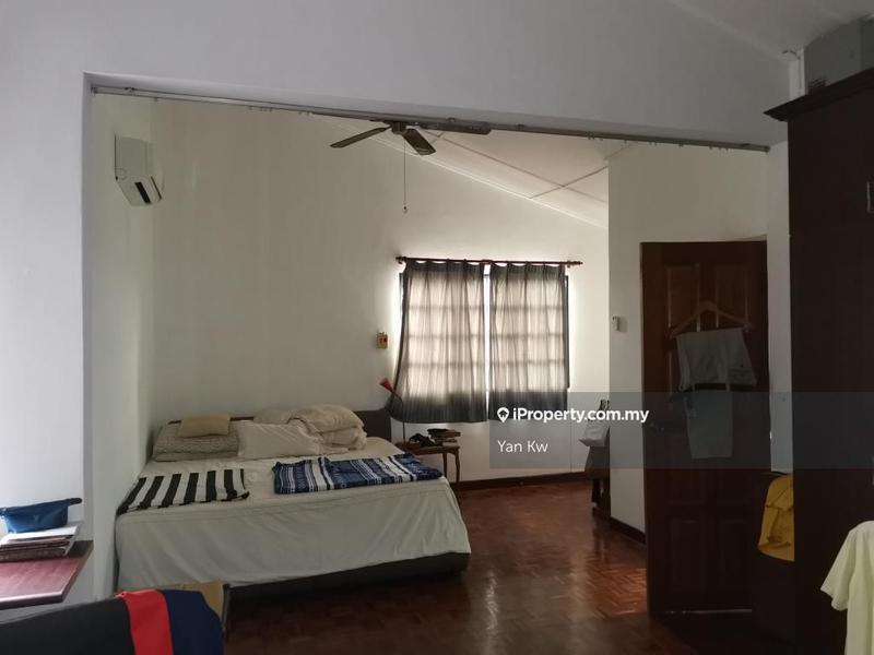 Rumah Berkembar untuk Dijual di Seksyen 5, Petaling Jaya oleh Yan Kw - iProperty.com.my