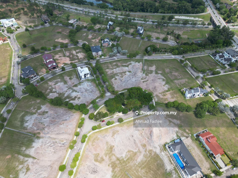 Banglo Tanah untuk Dijual di Presint 11, Presint 11 oleh Ahmad Fadlee - iProperty.com.my
