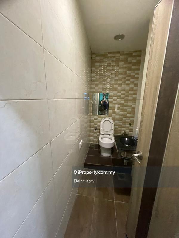 Pejabat untuk Dijual di Oasis square, oasis ara damansara, ara damansara, Ara Damansara oleh Elaine Kow - iProperty.com.my