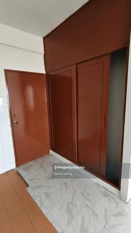Apartment for Sale in Seri Ayu Apartment by Dante Leong - iProperty.com.my