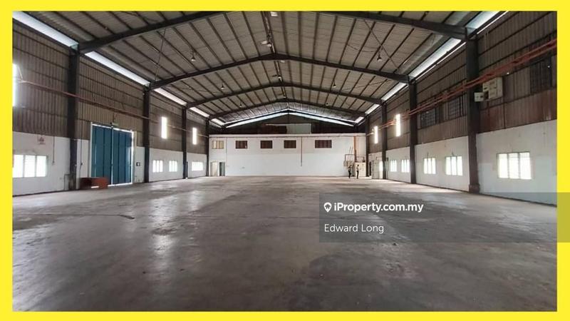 For Rent - High Ceiling| With CF| Move in Conditioned