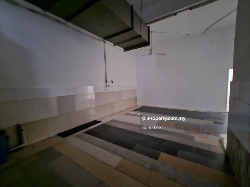Kedai untuk Disewa di Bandar Country Homes, Rawang oleh Bond Lee - iProperty.com.my