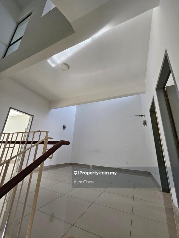 3-storey Terraced House for Sale in Sungai Long, Bandar Sungai Long by Alex Chen - iProperty.com.my