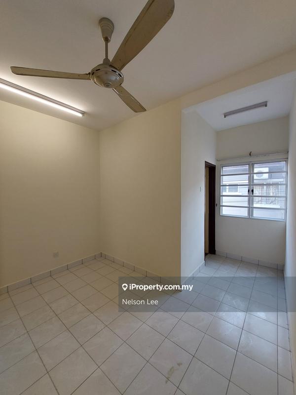 Rumah Berangkai 2.5 Tingkat untuk Dijual di 5yvr3, Petaling Jaya oleh Nelson Lee - iProperty.com.my