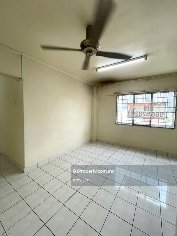 For Sale - Avenue Court