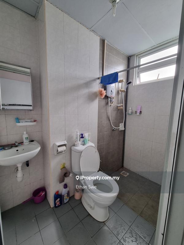 Condominium for Sale in Sterling by Ethan Swe - iProperty.com.my