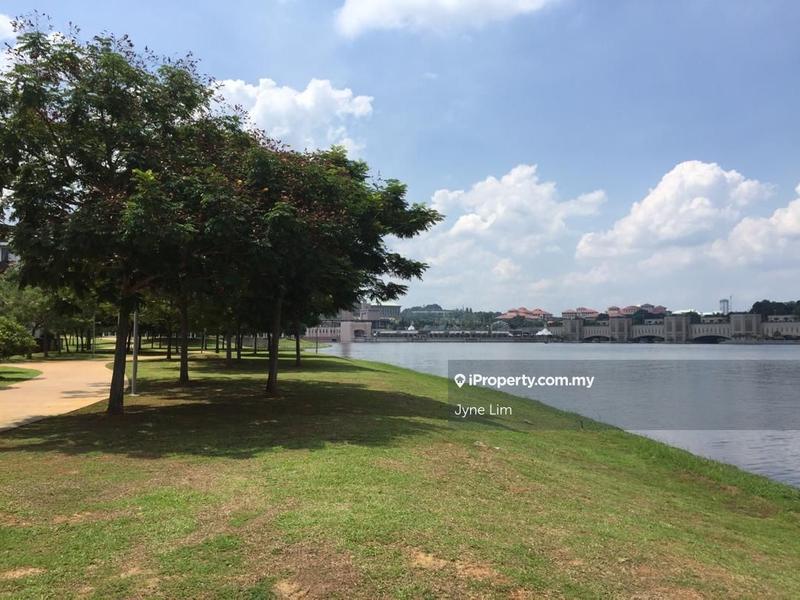 Rumah Berkembar untuk Dijual di Presint 8, Putrajaya oleh Jyne Lim - iProperty.com.my