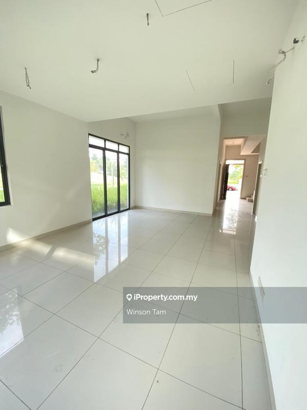 3-storey Terraced House for Sale in Lakeclub Parkhomes Rawang, Rawang by Winson Tam - iProperty.com.my