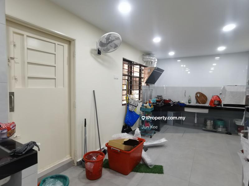 Rumah Berangkai 2 Tingkat untuk Dijual di Bandar Baru Sri Petaling, Sri Petaling oleh Jun Kee - iProperty.com.my