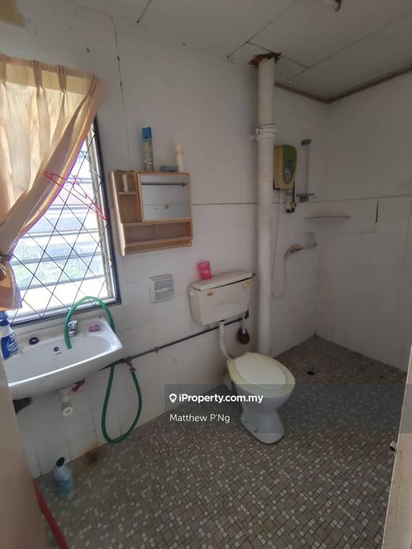2-storey Terraced House for Sale in Taman Cahaya, Teluk Kumbar by Matthew P'Ng - iProperty.com.my