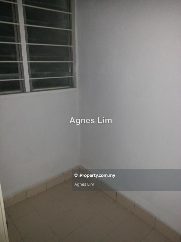 Apartment for Sale in Pangsapuri Semarak by Agnes Lim - no tiles - iProperty.com.my