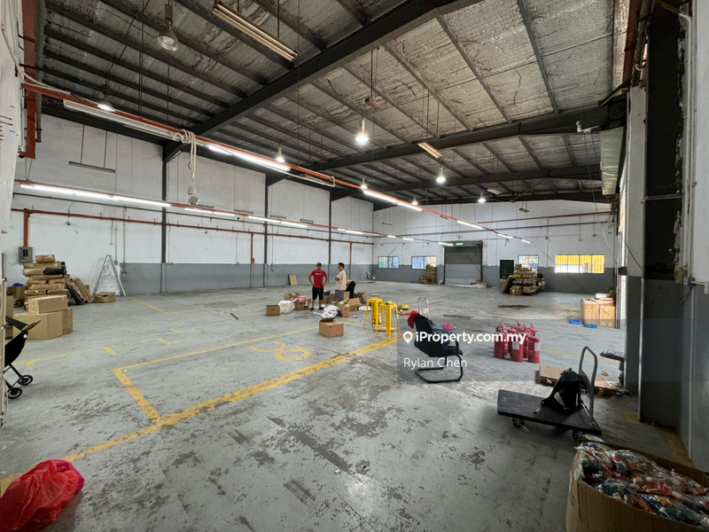 Kilang Berkembar untuk Dijual di Taman Sri Serdang, Seri Kembangan oleh Rylan Chen - iProperty.com.my