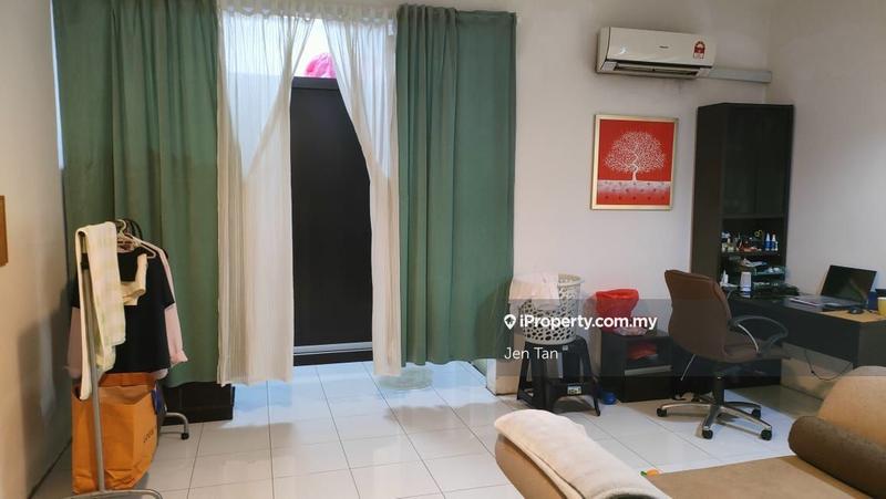 Rumah Berangkai 2 Tingkat untuk Dijual di Bandar Saujana Putra, Tanjong Duabelas oleh Jen Tan - iProperty.com.my