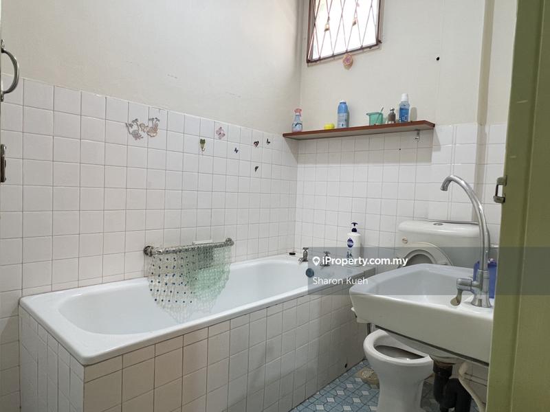 Rumah Berkembar untuk Dijual di Hua Joo Park, Kuching oleh Sharon Kueh - iProperty.com.my