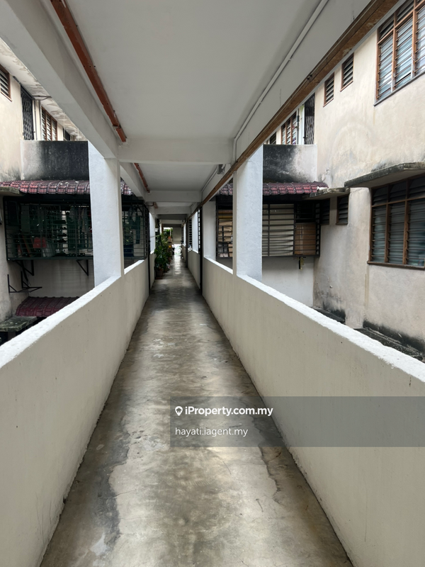 Apartment for Sale in Pangsapuri Dahlia Court by hayati.iagent.my - iProperty.com.my