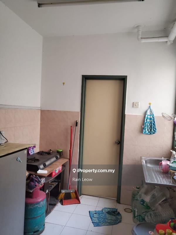 For Sale - Vista Pinggiran Apartment