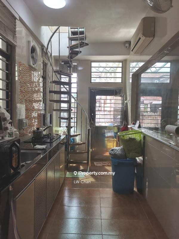 Banglo untuk Dijual di Taman Dagang, Ampang oleh LW Chan - iProperty.com.my