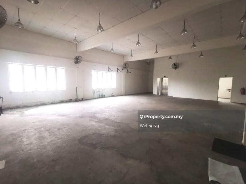 For Rent - 3 Storey Corner Shop Office