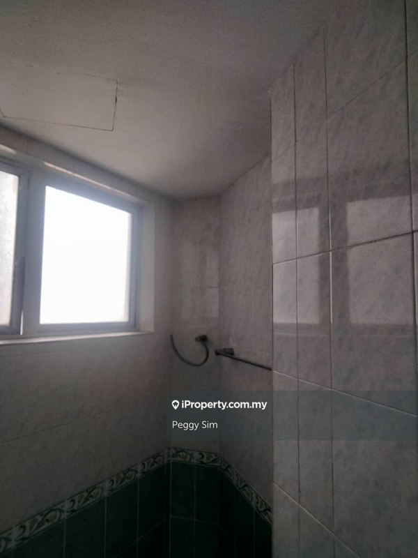 Condominium for Rent in La Vista Condominiums by Peggy Sim - iProperty.com.my