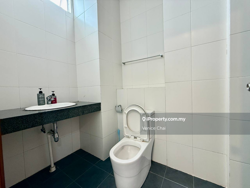 Condominium for Rent in Bay Resort Condominium by Venice Chai - iProperty.com.my