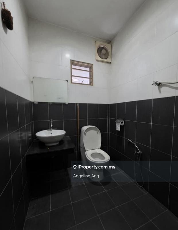 Rumah Berangkai 2 Tingkat untuk Dijual di Usj 1, Subang Jaya oleh Angeline Ang - iProperty.com.my