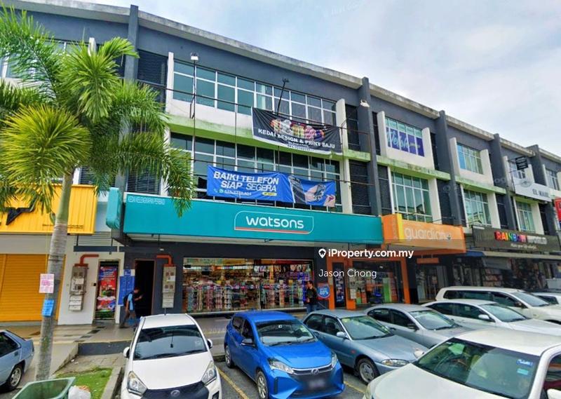 For Rent - 3-storey Shop lot For Rent, Crowded Street Of @Bandar Seri Putra, Bangi