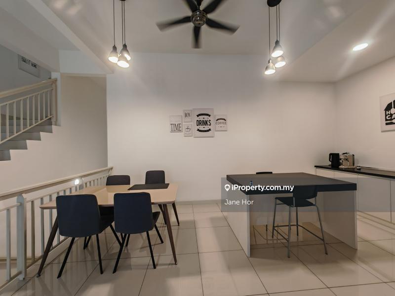 Townhouse for Sale in 16 Sierra, Puchong by Jane Hor - iProperty.com.my