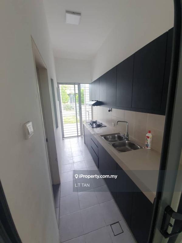 Rumah Teres 3-Tingkat untuk Dijual di Lake Fields, Sungai Besi oleh L.T TAN - iProperty.com.my