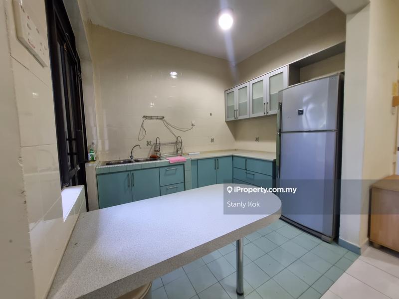 Condominium for Sale in Golf Vista Resort Homes by Stanly Kok - iProperty.com.my