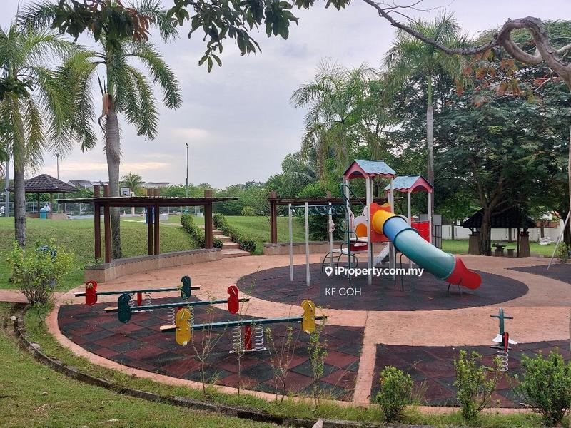 Rumah Berkembar untuk Dijual di Taman Prima Saujana, Kajang oleh KF GOH - iProperty.com.my