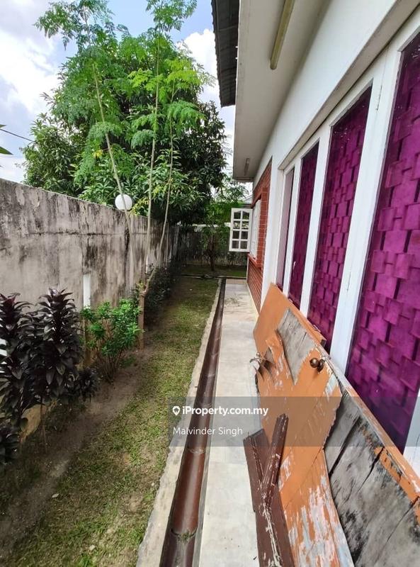 Bungalow House for Sale in Seksyen 14, Petaling Jaya by Mel Walia - iProperty.com.my
