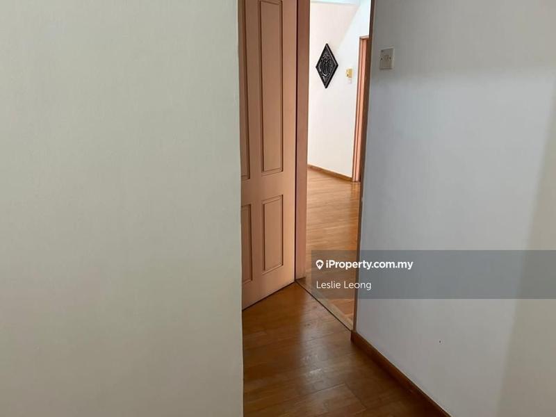 Bungalow House for Sale in Bandar Country Homes, Rawang by Leslie Leong - iProperty.com.my