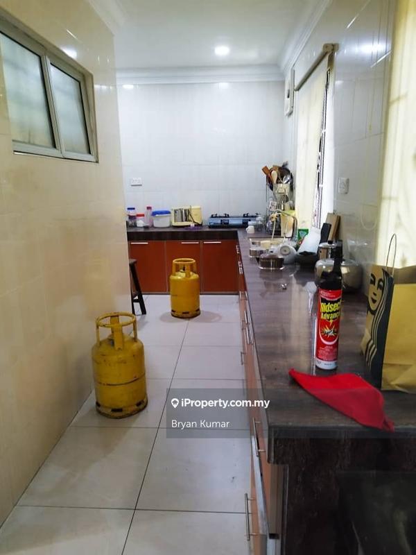 Rumah Berangkai 2.5 Tingkat untuk Dijual di Bandar Bukit Tinggi, Klang oleh Bryan Kumar - iProperty.com.my