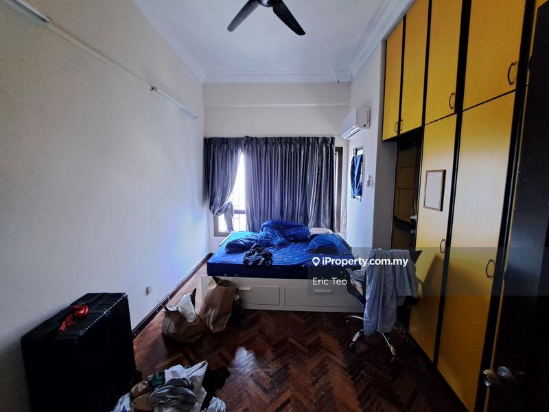 Condominium for Sale in Cameron Towers by Eric Teo - iProperty.com.my