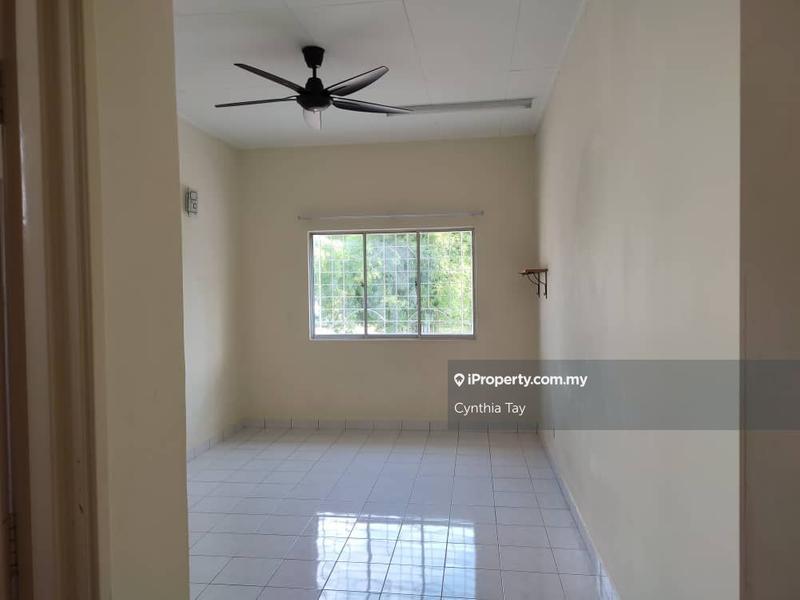 Rumah Berkembar untuk Dijual di Green Street Homes, Seremban 2 oleh Cynthia Tay - iProperty.com.my