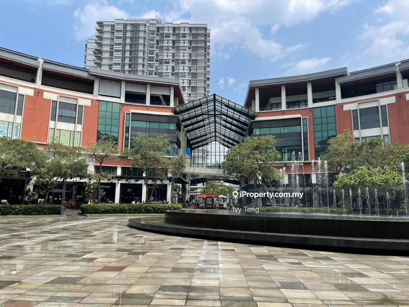 For Sale - Plaza Arkadia