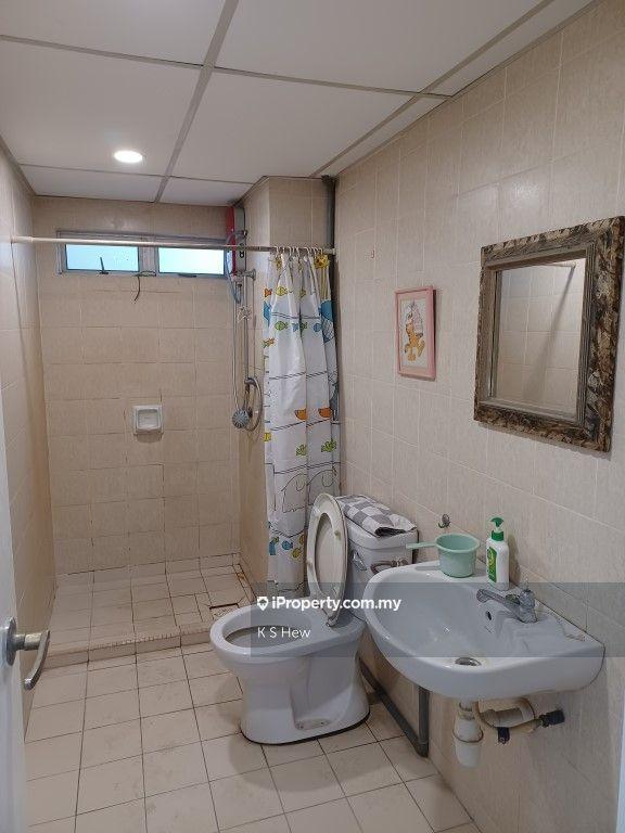 Condominium for Sale in Amadesa Resort Condominium by K S Hew - iProperty.com.my