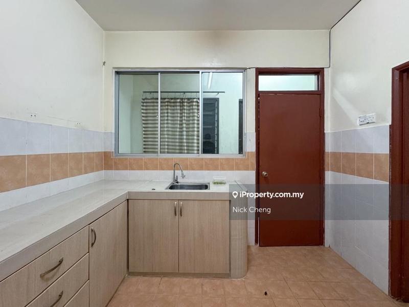 Rumah Berangkai 2 Tingkat untuk Dijual di Taman Bestari Indah@Double Storey Medium Low Cost, Ulu Tiram oleh Nick Cheng - iProperty.com.my