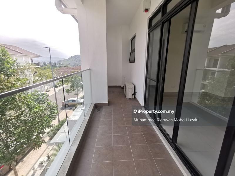 Rumah Berangkai 2.5 Tingkat untuk Dijual di Dengkil, Selangor oleh Muhammad Ridhwan Mohd Huzairi - iProperty.com.my