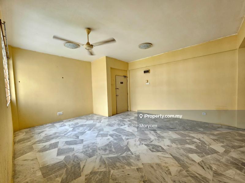 Pangsapuri untuk Disewa di Pangsapuri Seri Melati oleh Maryam - Living Room - iProperty.com.my