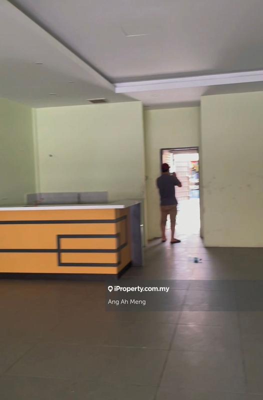 Shop / Office untuk Dijual di Uep Industrial Park, Subang Jaya oleh Ang Ah Meng - iProperty.com.my