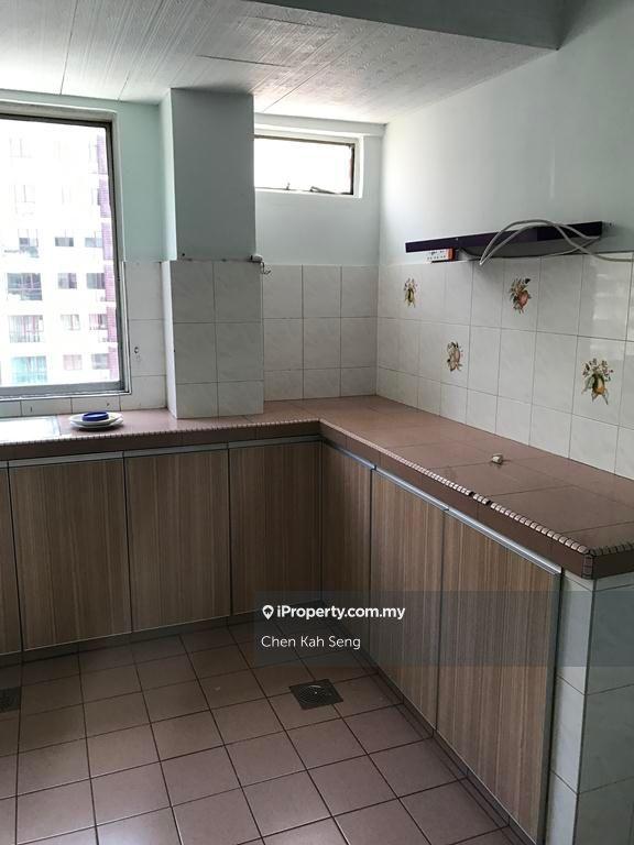 Apartment for Sale in Crescent Court by Chen Kah Seng - iProperty.com.my