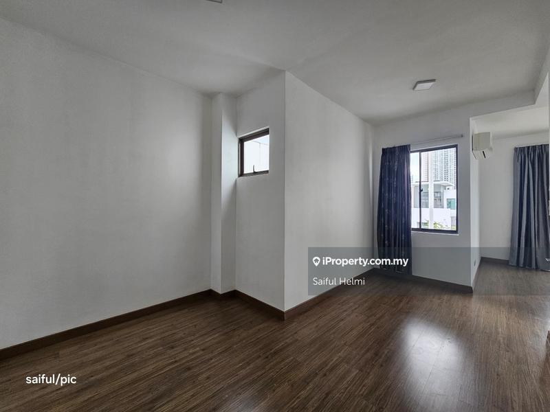 Rumah Teres 3-Tingkat untuk Dijual di Cyber 11, Cyberjaya oleh Saiful Helmi - iProperty.com.my