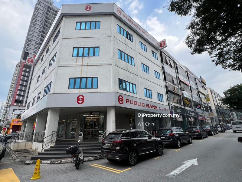 For Sale - 3 STOREY CORNER SHOP LIMITED UNIT BANDAR MENJALARA,DESA PARKCITY KEPONG