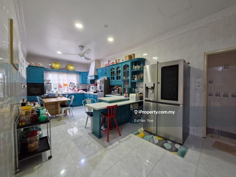 Bungalow House for Sale in Taman Ampang Utama, Ampang by Esther Yee - iProperty.com.my
