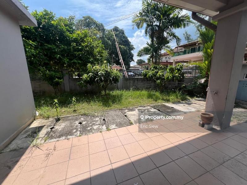 Rumah Berkembar untuk Dijual di Sungai Long, Bandar Sungai Long oleh Eric Siew - iProperty.com.my