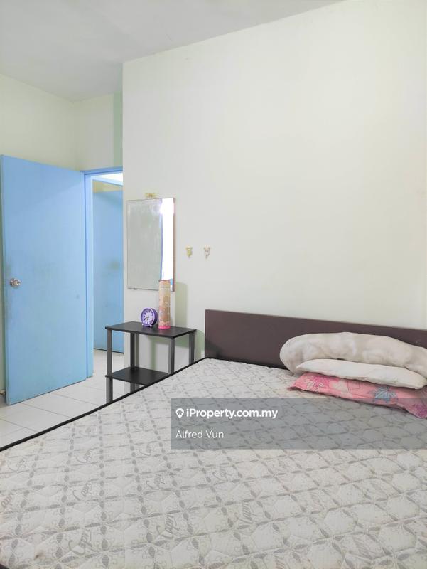 Apartment for Sale in University Condo Apartment 2 (UCA 2) by Alfred Vun - iProperty.com.my