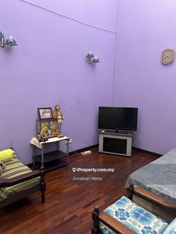 Rumah Berangkai 2 Tingkat untuk Dijual di Bukit Jelutong, Shah Alam oleh Jonathan Netto - iProperty.com.my