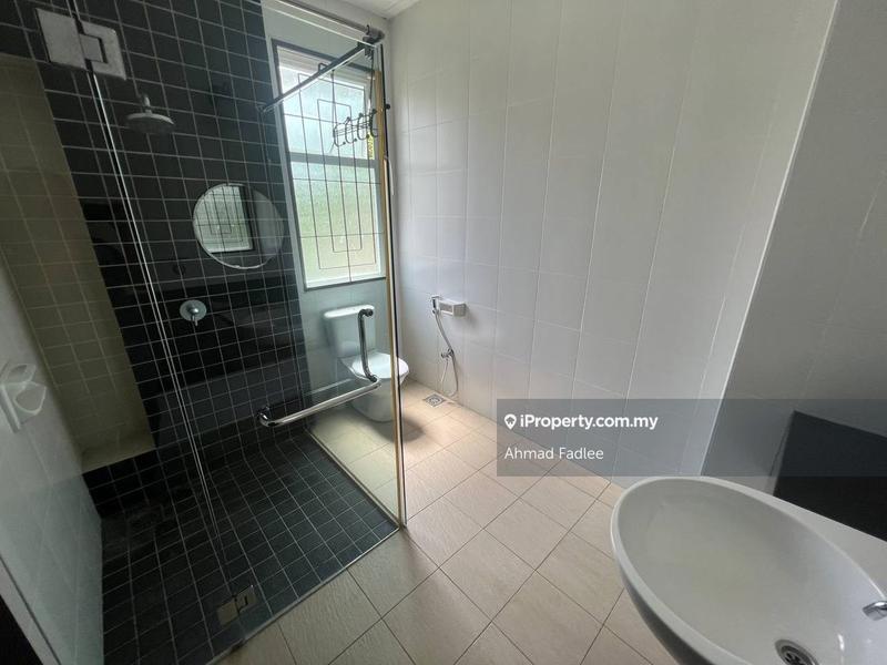 Bungalow House untuk Dijual di Kayangan Heights, Shah Alam oleh Ahmad Fadlee - iProperty.com.my